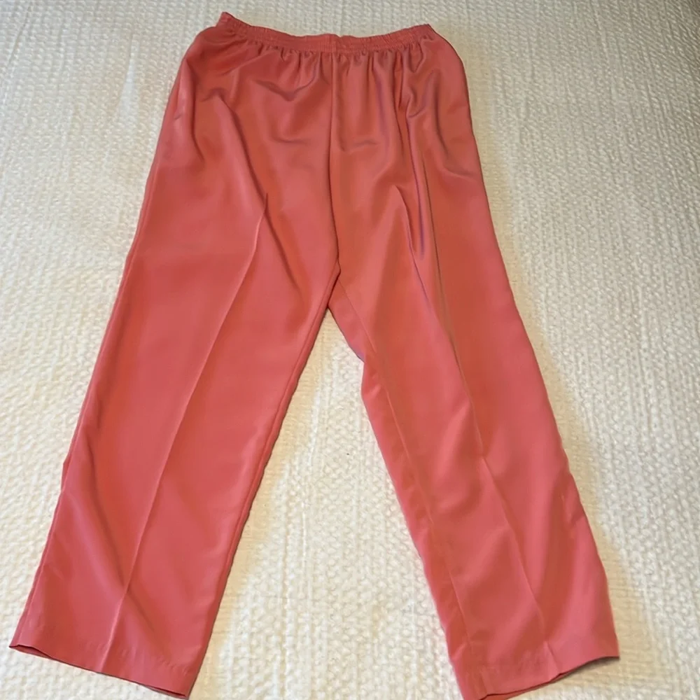 Maggie Sweet 3 Piece Coral Vintage Pantsuit Tunic Top with Jacket Size Medium